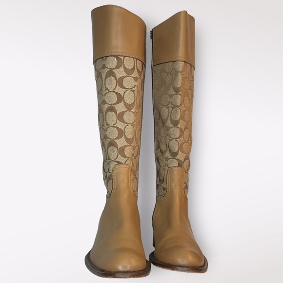 Coach Brand "Carole" Signature C's Logo Vintage Riding Style Boots Size 8.5B - Picture 2 of 12
